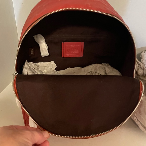 Embossed Charlie backpack set - Picture 8 of 12